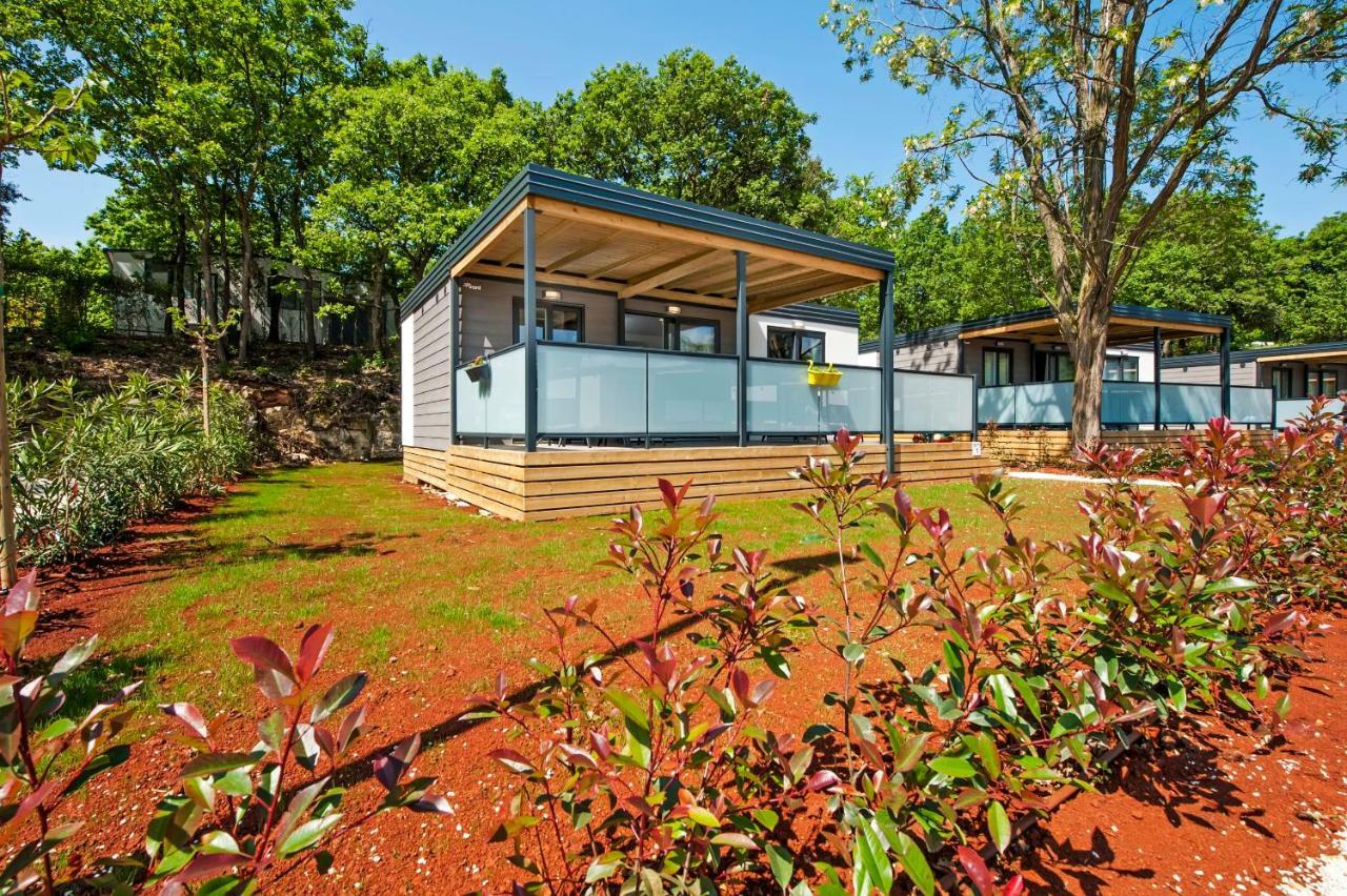 Eurocamp Mobile Homes At Fkk Nudist Solaris 3* Tar-Vabriga