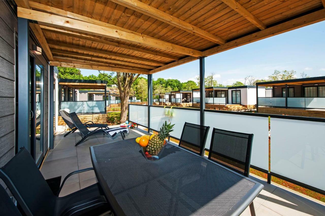 Ferienpark Eurocamp Mobile Homes At Fkk Nudist Solaris Tar-Vabriga